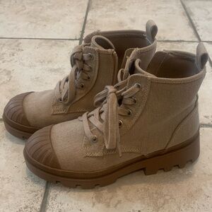 Universal thread boots from target